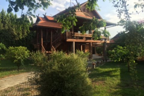 Chalet de 4 dormitorios en Hua Hin, Tailandia № 202799 - foto 4