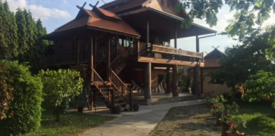 Chalet de 4 dormitorios en Hua Hin, Tailandia № 202799