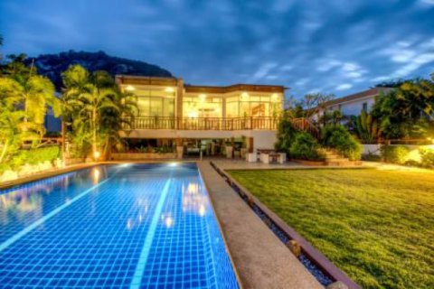 Chalet de 4 dormitorios en Hua Hin, Tailandia № 202794