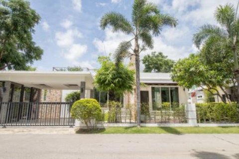 Chalet de 3 dormitorios en Hua Hin, Tailandia № 202793 - foto 3