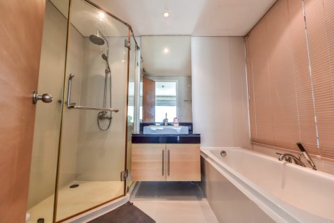 Condo in Khlong Toei, Bangkok, Thailand, 2 bedrooms  № 170807 - photo 11