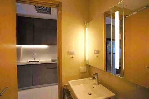 Condominio de 1 dormitorio en Bangkok, Tailandia № 183300 - foto 4