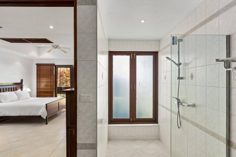 Casa de 4 dormitorios en Kamala, Tailandia № 180719 - foto 19