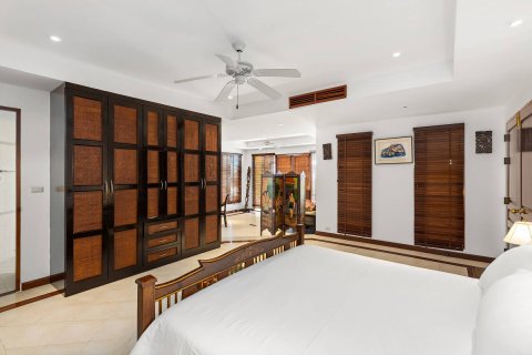Casa de 4 dormitorios en Kamala, Tailandia № 180719 - foto 22