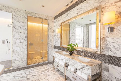 Condominio de 3 dormitorios en Bangkok, Tailandia № 180718 - foto 21