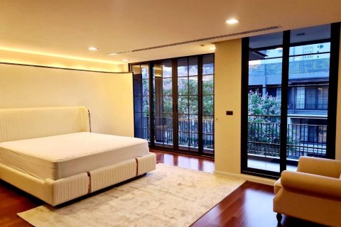 Casa de 4 dormitorios en Bangkok, Tailandia № 180720 - foto 18