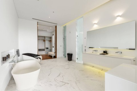 Dúplex de 4 dormitorios en Phuket, Tailandia № 180721 - foto 23