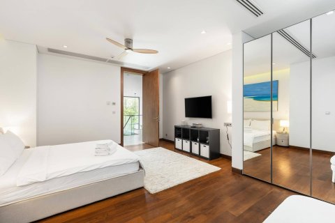Dúplex de 4 dormitorios en Phuket, Tailandia № 180721 - foto 29