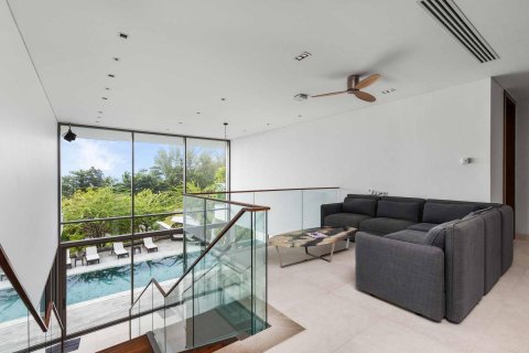 Dúplex de 4 dormitorios en Phuket, Tailandia № 180721 - foto 19