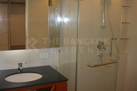 Condominio de 2 dormitorios en Bangkok, Tailandia № 202333 - foto 4
