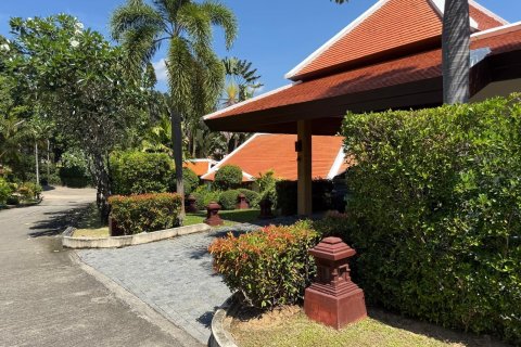Chalet de 5 dormitorios en Phuket, Tailandia № 157896 - foto 25