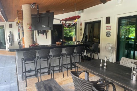Chalet de 5 dormitorios en Phuket, Tailandia № 157896 - foto 15