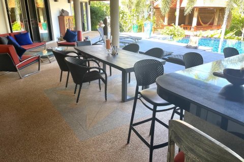 Chalet de 5 dormitorios en Phuket, Tailandia № 157896 - foto 6