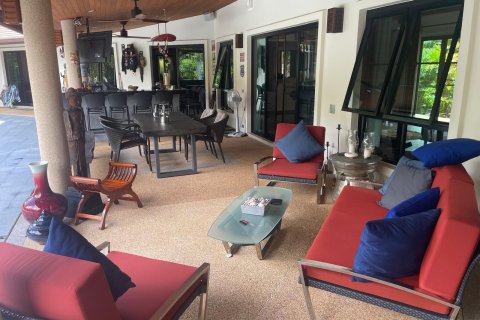 Chalet de 5 dormitorios en Phuket, Tailandia № 157896 - foto 17