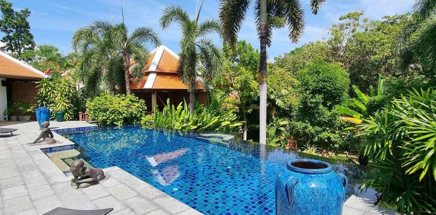 Chalet de 5 dormitorios en Phuket, Tailandia № 157896