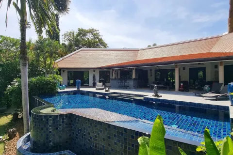Chalet de 5 dormitorios en Phuket, Tailandia № 157896 - foto 26