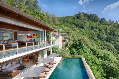 Chalet de 6 dormitorios en Kamala, Tailandia № 190552 - foto 22