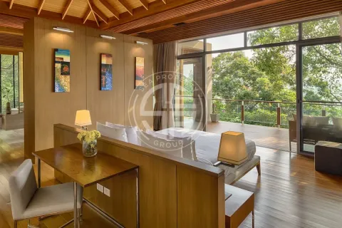 Chalet de 6 dormitorios en Kamala, Tailandia № 190552 - foto 5