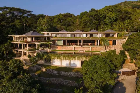 Chalet de 5 dormitorios en Kamala, Tailandia № 190553 - foto 2