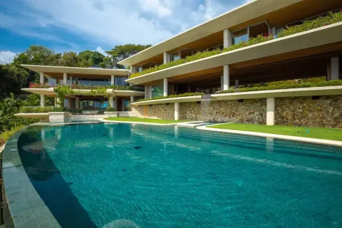 Chalet de 5 dormitorios en Kamala, Tailandia № 190553 - foto 5