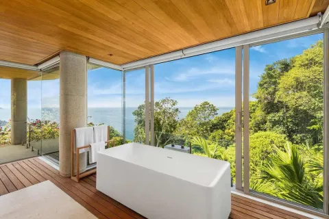 Chalet de 5 dormitorios en Kamala, Tailandia № 190553 - foto 24