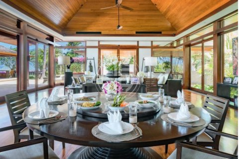 Chalet de 6 dormitorios en Kamala, Tailandia № 190556 - foto 8