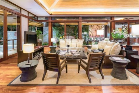Chalet de 6 dormitorios en Kamala, Tailandia № 190556 - foto 7