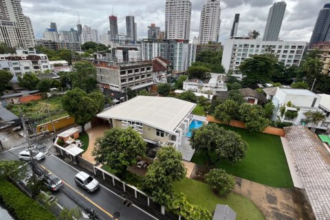 Condominio de 1 dormitorio en Watthana, Bangkok, Tailandia № 201010 - foto 3