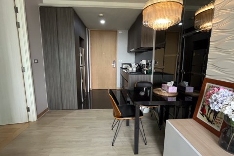 Condominio de 1 dormitorio en Watthana, Bangkok, Tailandia № 201010 - foto 8