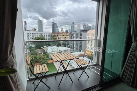 Condominio de 1 dormitorio en Watthana, Bangkok, Tailandia № 201010 - foto 4