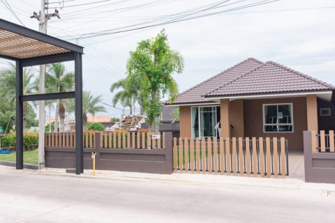 Haus in Pran Buri, Thailand 2 Schlafzimmer № 176855