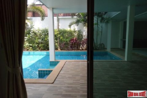 Chalet de 3 dormitorios en Rawai, Tailandia № 202698 - foto 3