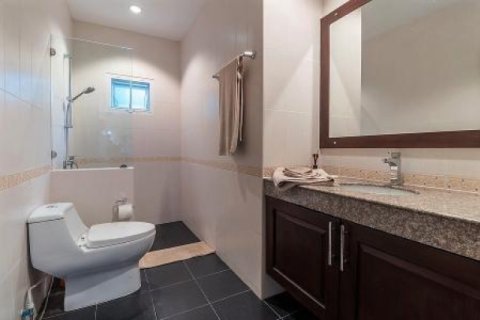 Chalet de 3 dormitorios en Hua Hin, Tailandia № 203996 - foto 4