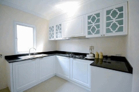 Casa de 3 dormitorios en Pattaya, Tailandia № 203998 - foto 4