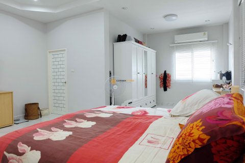 Estudio en Bang Lamung, Tailandia № 135286 - foto 16