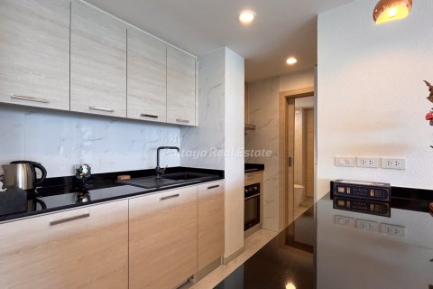 Condominio de 1 dormitorio en Bang Lamung, Tailandia № 172593 - foto 3
