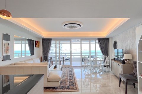 Condominio de 1 dormitorio en Bang Lamung, Tailandia № 172593 - foto 6