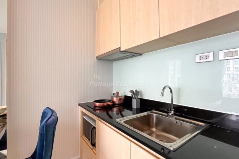 Condominio de 1 dormitorio en Pattaya, Tailandia № 172595 - foto 4