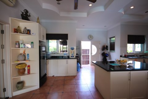Casa de 3 dormitorios en Hua Hin, Tailandia № 66507 - foto 6