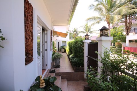 Casa de 3 dormitorios en Hua Hin, Tailandia № 66507 - foto 24