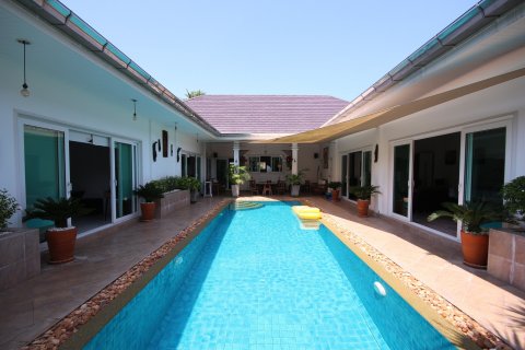 Casa de 3 dormitorios en Hua Hin, Tailandia № 66507