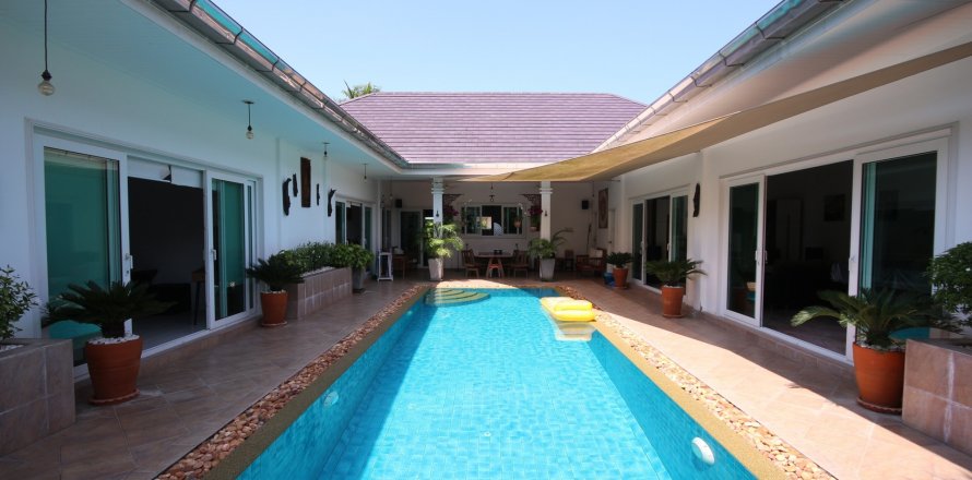 Casa de 3 dormitorios en Hua Hin, Tailandia № 66507