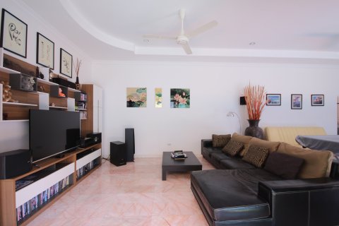 Casa de 3 dormitorios en Hua Hin, Tailandia № 66507 - foto 16
