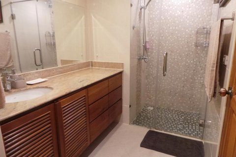 Condominio de 2 dormitorios en Phuket, Tailandia № 66508 - foto 6