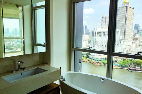 Condominio de 3 dormitorios en Bangkok, Tailandia № 66504 - foto 16
