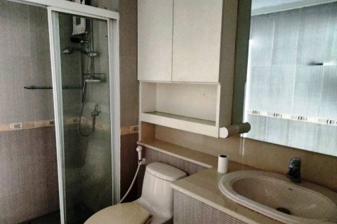 Condominio de 2 dormitorios en Bangkok, Tailandia № 66510 - foto 16