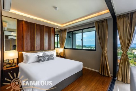 Condominio de 3 dormitorios en Surin Beach, Tailandia № 179531 - foto 3