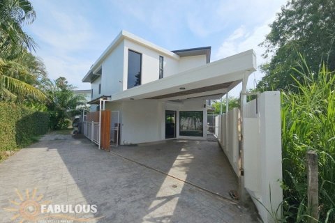Chalet de 3 dormitorios en Rawai, Tailandia № 179529 - foto 4