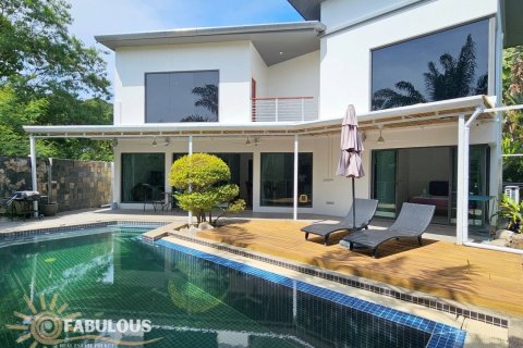 Chalet de 3 dormitorios en Rawai, Tailandia № 179529 - foto 18