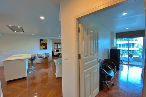 Condominio de 2 dormitorios en Hua Hin, Tailandia № 168409 - foto 21